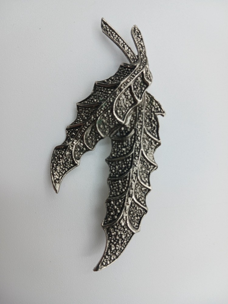 Vintage Marcasite Two Leaf Brooch Pin