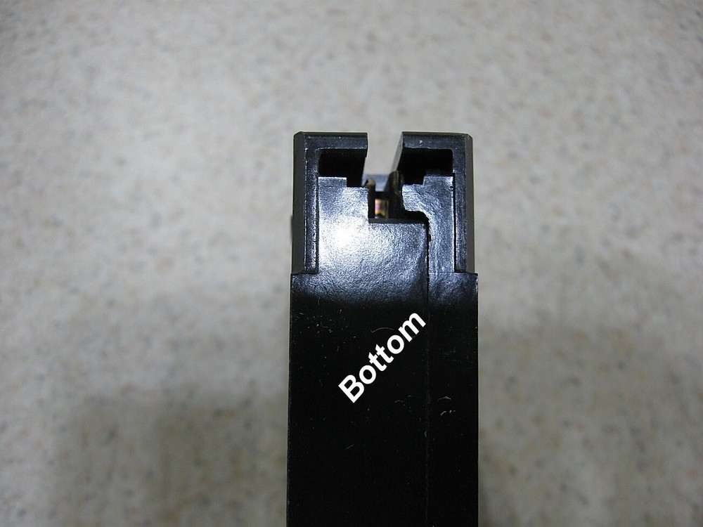 X 5 - Cutler Hammer 15 amp single pole circuit breakers ( Five Breakers - NEW )