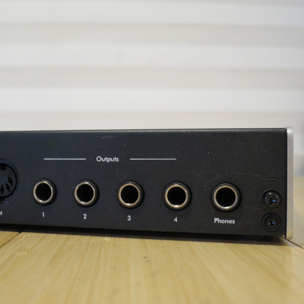 iConnectivity iConnectAUDIO2+ USB Audio Interface MIDI I/O Phantom Power