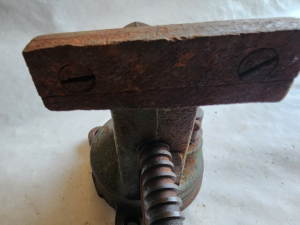 Lake Side 3" Vise Bench Table Mount Swivel Base