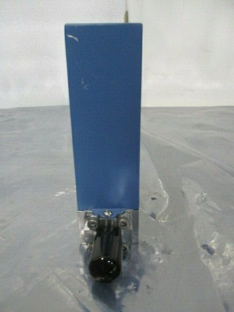 Unit Model 1660, Mass Flow Controller, UFC-1660, 3 SLM / O2, 421811