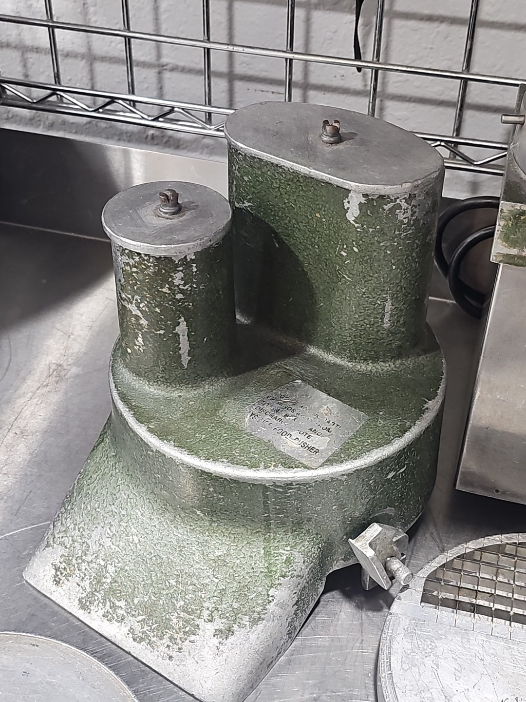 Mannhart MV 80 Commercial Food Processor With 6 pc Disc Attachment Set