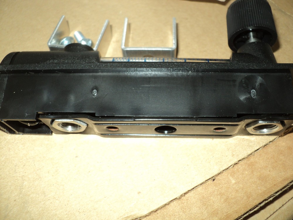 BROOKS MR3A07SLVT FLOWMETER 10 to 110 scfh Variable Area