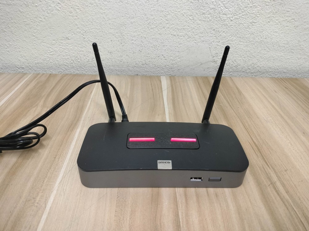 Barco R9861008 Clickshare Wireless Presentation System w/ Adapter