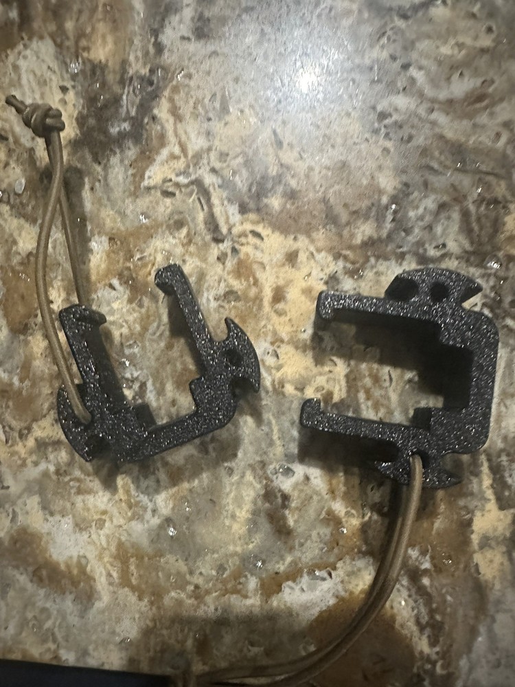 Beast Gear Saddle Harness Stick Clips