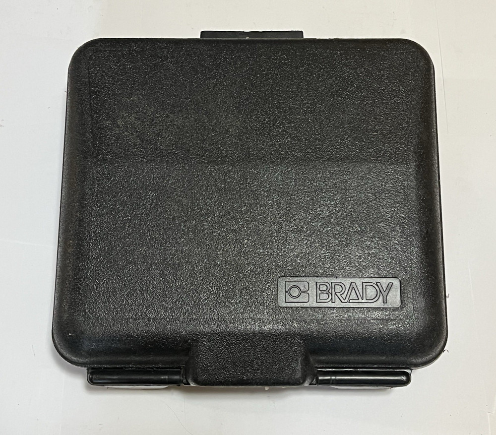 Brady ID Pro Plus Wire Marker Printer Set Mobile with case Dead Batteries
