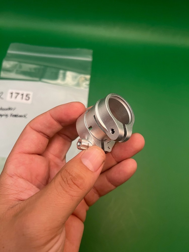 Autococker Clamping Feedneck