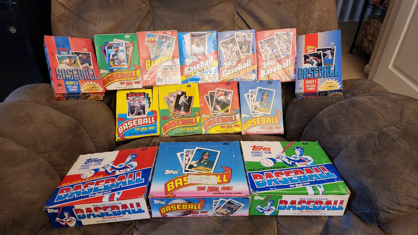 Seven Unopened Topps Baseball Packs (More Than 100 Cards) From Mid-80s/Early 90s