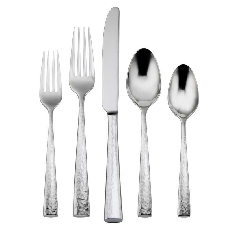 Oneida Cabria 20 Pc Set Service For 4, plus 5Pc serving set