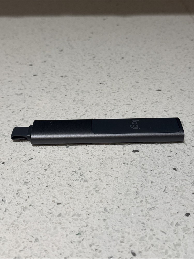 Logitech Spotlight Presentation Remote - Bluetooth/RF - USB - 30 m - Grey