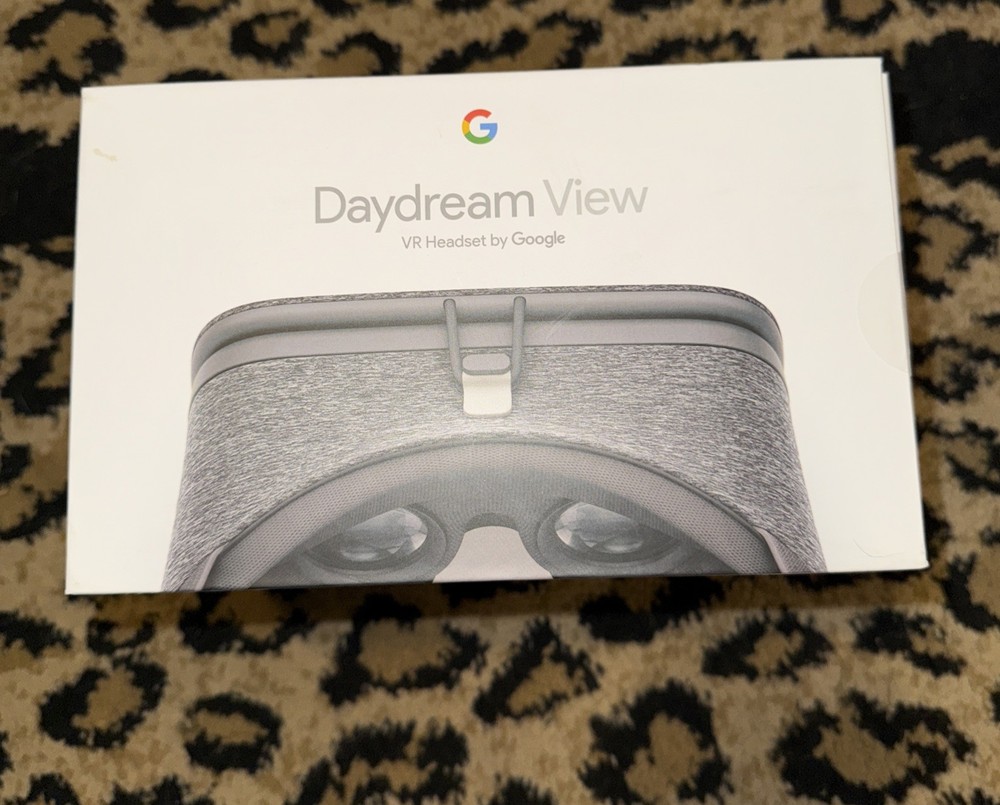 Google Daydream View VR Headset - Slate *Never Opened* Virtual Reality NIB