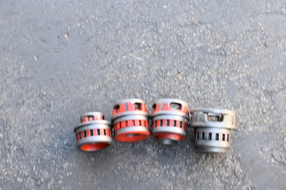Ridgid 12-R pipe threader die set new style, 4pc