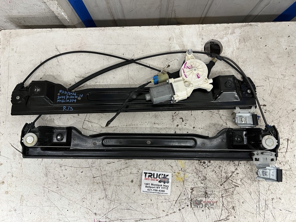 PETERBILT 579 POWER WINDOW REGULATOR WITH MOTOR ASSEMBLY USED