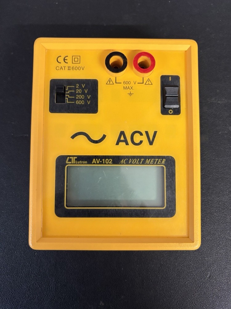 ELECTRONICS AV-102 AC Volt Meter Meter Only Excellent Condition