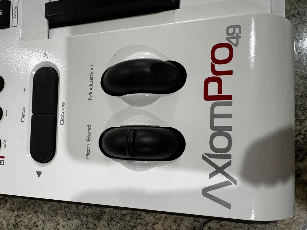 Axiom Pro 49 Advanced 49-Key USB MIDI Controller with HyperControl Technology