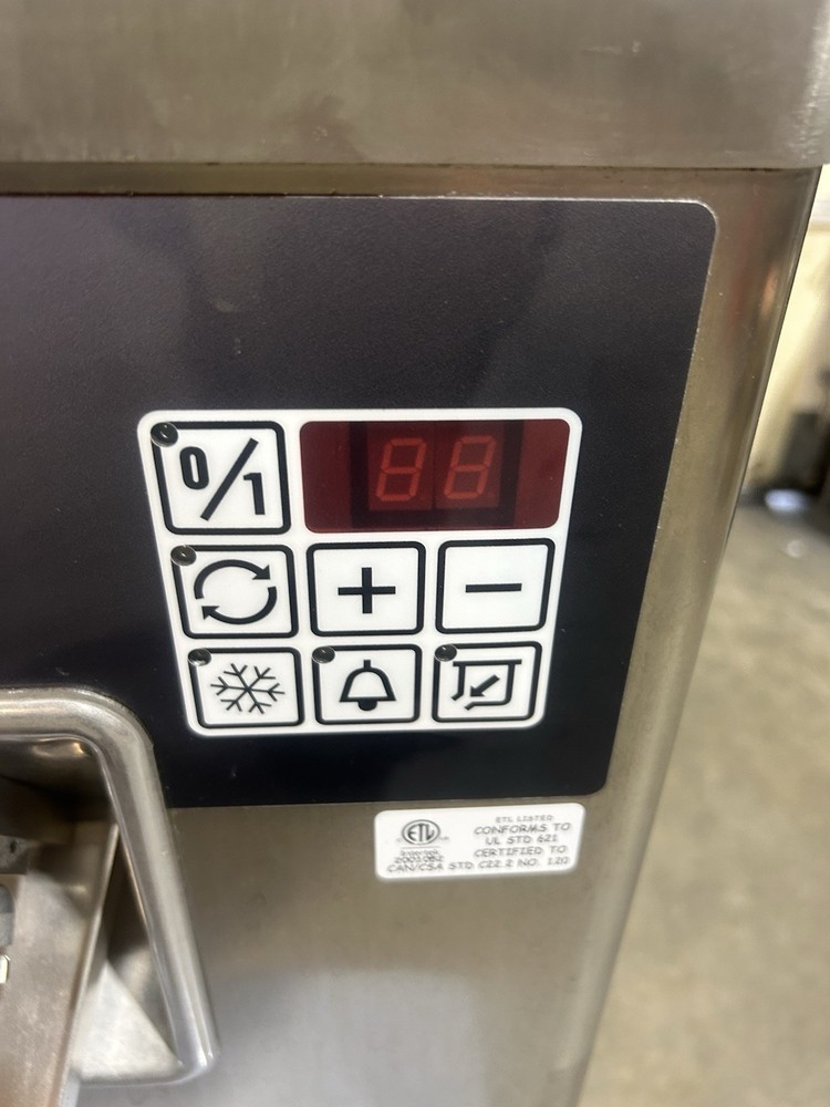 Stoelting VB25-309A Batch Freezer
