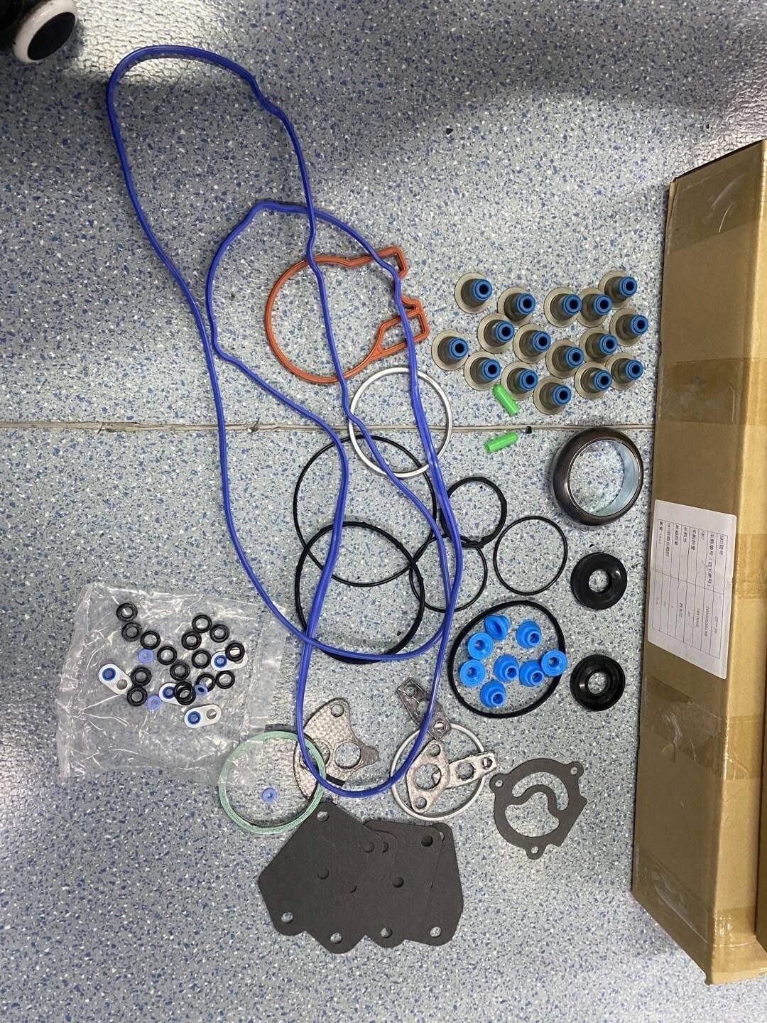 Chevrolet GM 5.3L AFM Lifter Kit Head Gasket Set, Head Bolts , Lifters & Guides