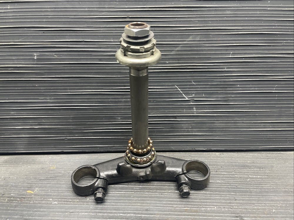 2013 Honda CBR250R Bottom triple tree #920245
