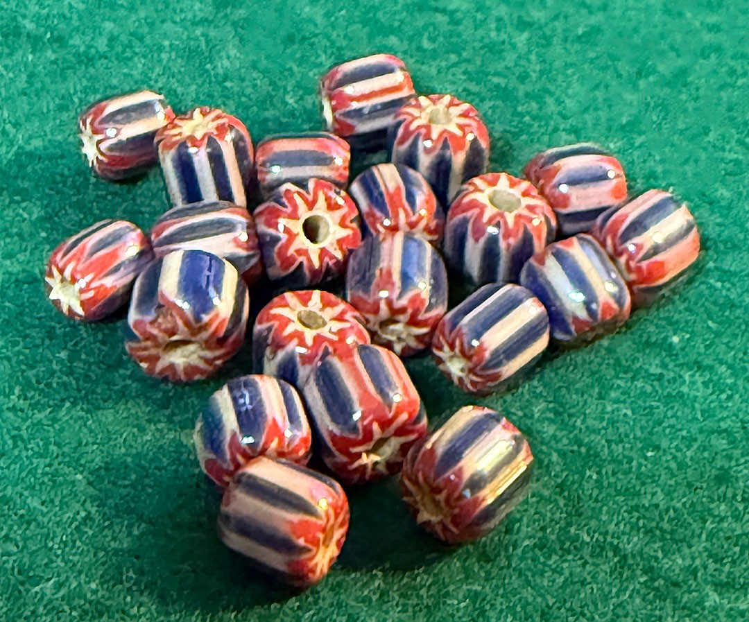 (10) Huron Indian Red White Blue Chevron Glass Trade Beads Fur Trade 1800's