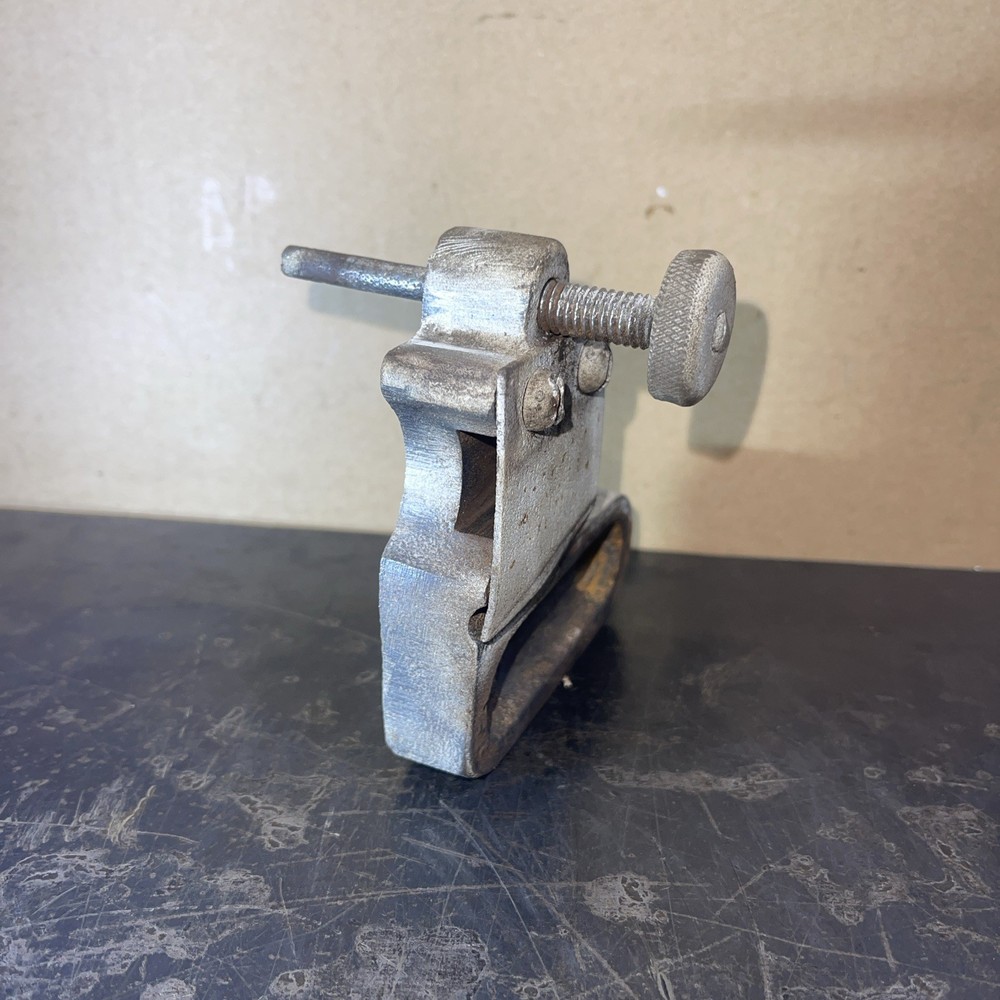 2 1/2HP Waterloo Contract Engine Push Rod Guide Holder Block Hit Miss Engine