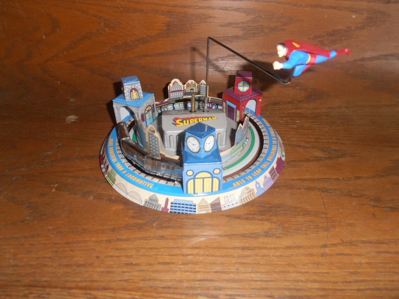 SUPERMAN Schylling WIND UP TIN TOY STREAMLINE TRAIN Superman Express MIB
