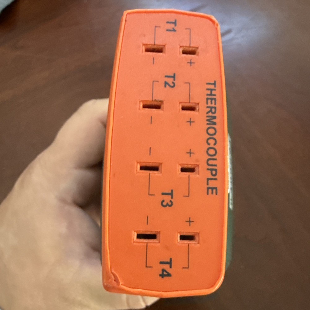 EXTECH INSTRUMENTS SDL200 Quad Channel Temperature Meter