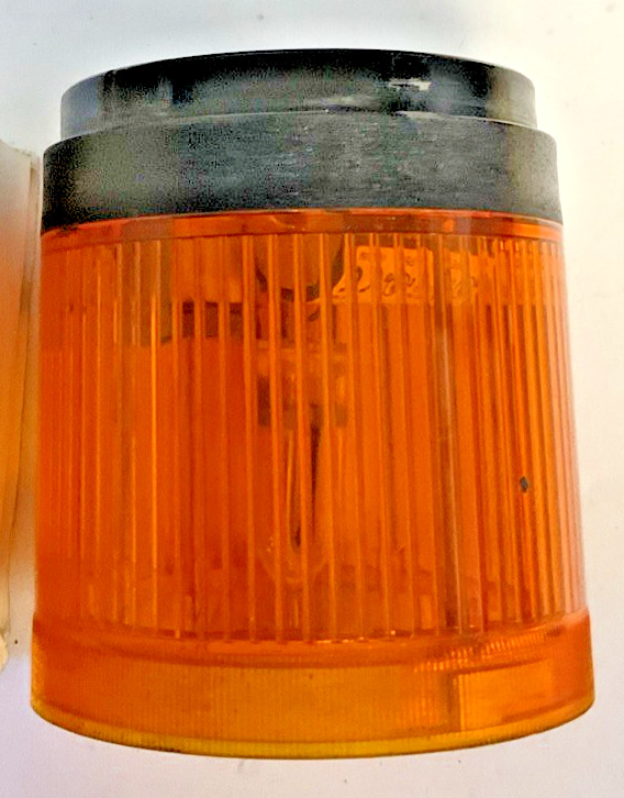 ALLEN BRADLEY 855T-B24BR5 AMBER STROBE STACK LIGHT 24v