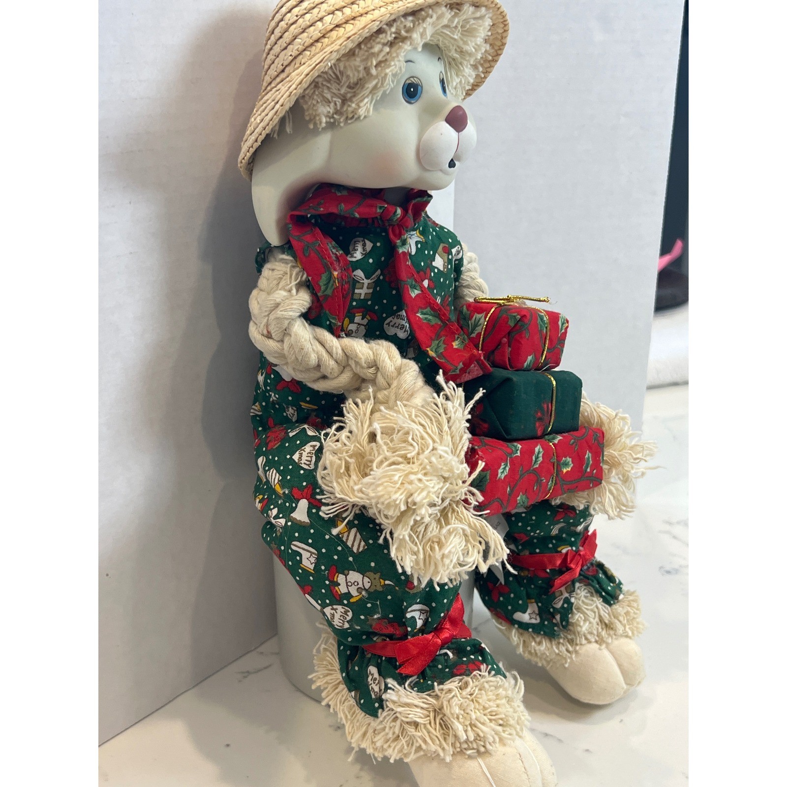 Vintage 1994 House of Lloyd,Christmas Around the World , "Floyd" Bunny