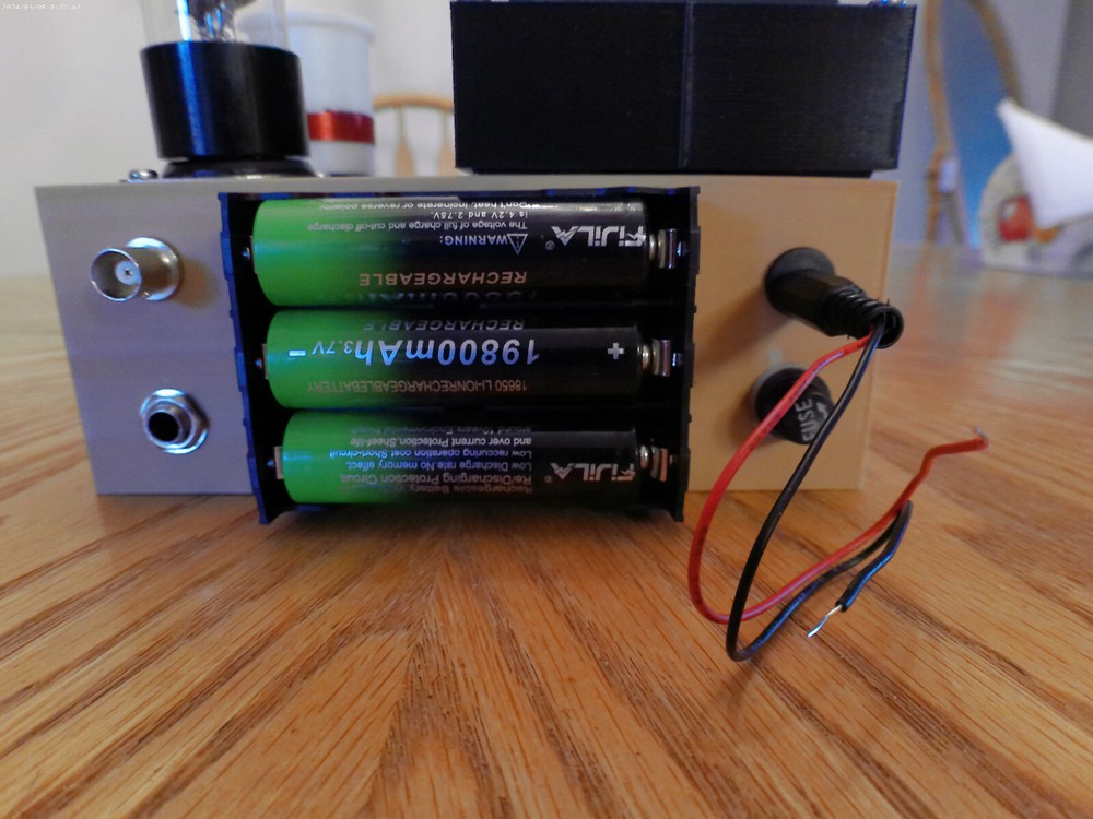 Portable 12V6GT CW TRANSMITTER 80/60/40 Meters (12 VOLTS DC)