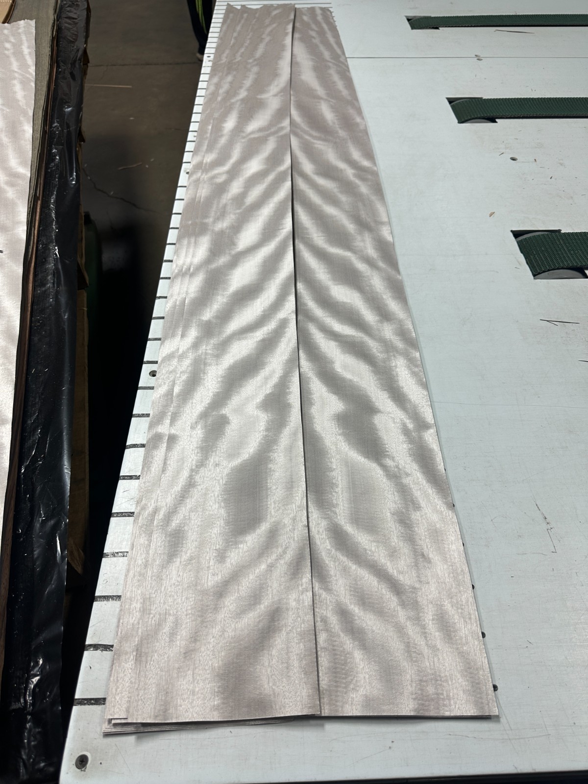 Silver Figured Anigre Raw Wood Veneer 2 sheets 82'' x 7'' 110M