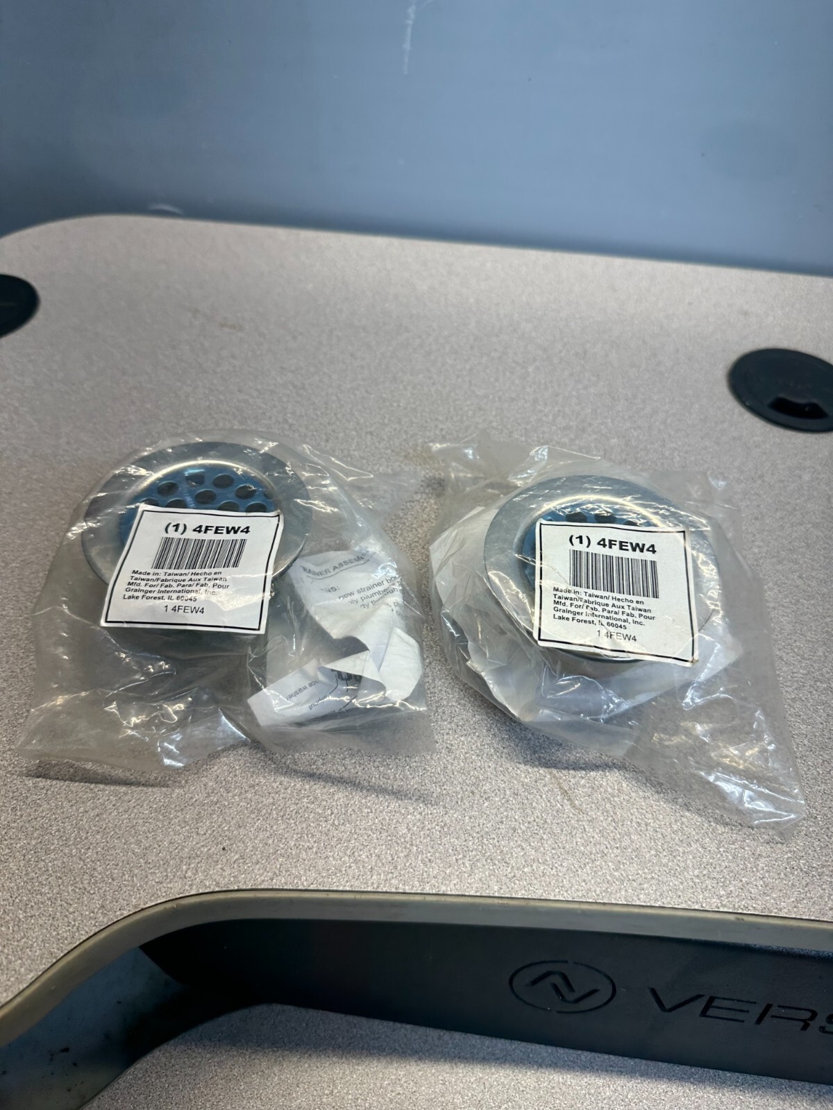 GRAINGER  4FEW4 Sink Drain,D 1-1/2", L 1-1/2", SS. (LOT OF 2) NEW FREE SHIPPING.