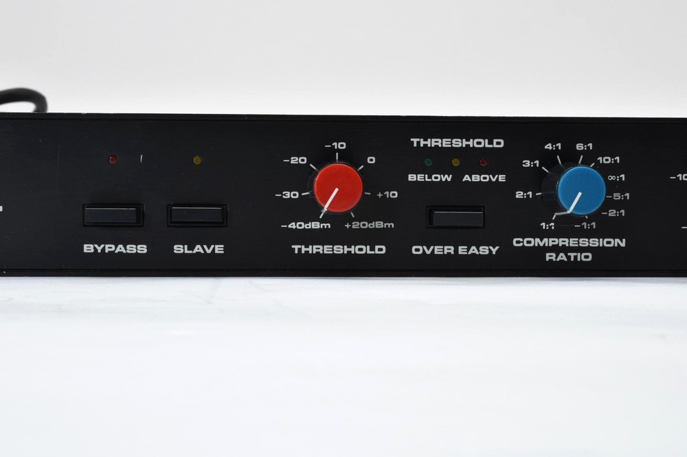 dbx 160XT Compressor Limiter Professional Studio Rack Audio Tested Working Japan