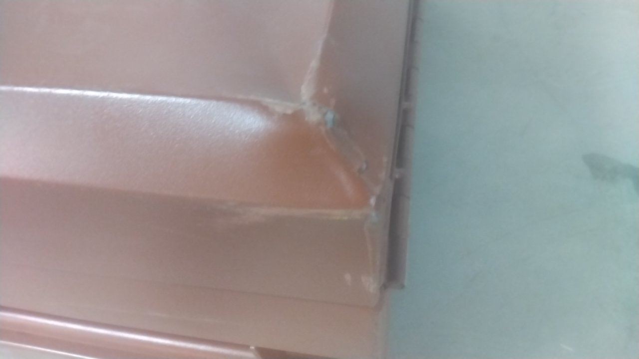 Crescent Jobox 2-653990 10.5 Cu Ft Storage Capacity Brown Steel Jobsite Box