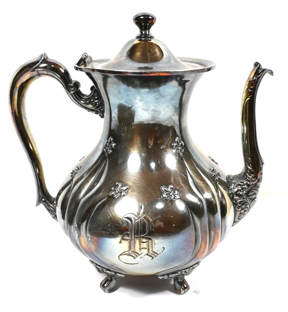 ANTIQUE QUEEN CITY SILVER 4-PC COFFEE TEA SERVICE SET Silverplate Fleur-de-lis