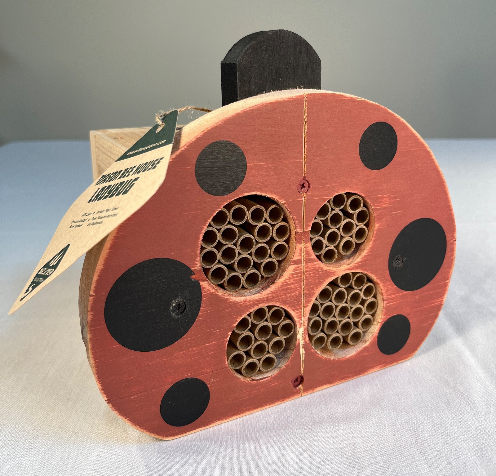 New Open Box Welliver Mason Bee House Ladybug Design, Cedar, Paper Tubes