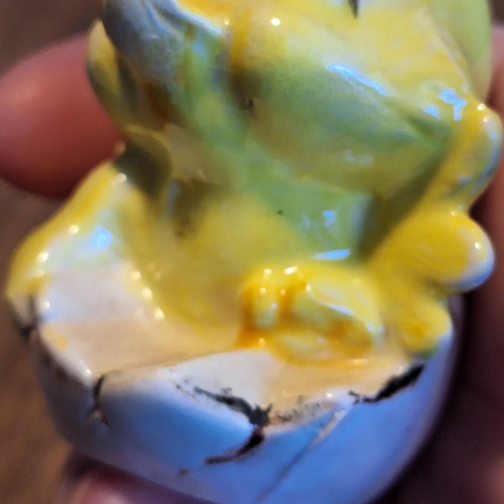 Vintage Chicks Hatching Eggs Ceramic Figurines Easter/Spring 2.5" Tall
