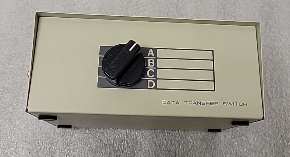Kentek Data Transfer Switch 4 Way Manual Data
