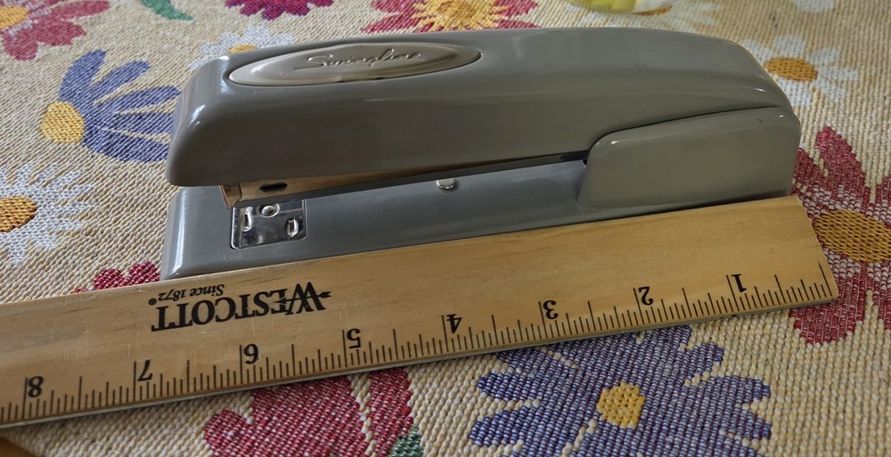 Swingline Grey Stapler Model # 747 Acco Brands - EUC