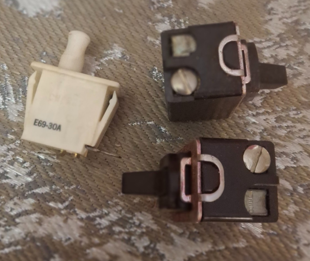 Quam Nichols CIB1 Intercom Call In Switch Push Button 2-Pack White