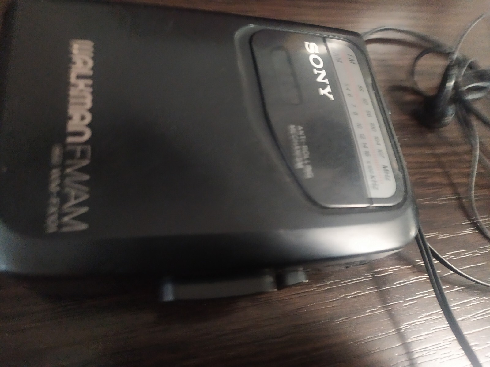 Vintage cassette player Sony Rare Doesn't work!