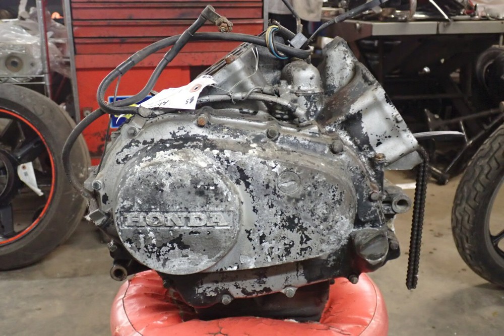 1985 HONDA VF500F ENGINE BOTTOM END