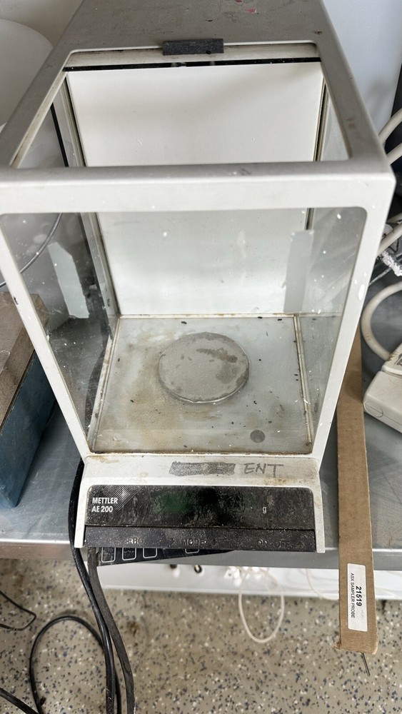 Mettler AE200 Analytical Balance