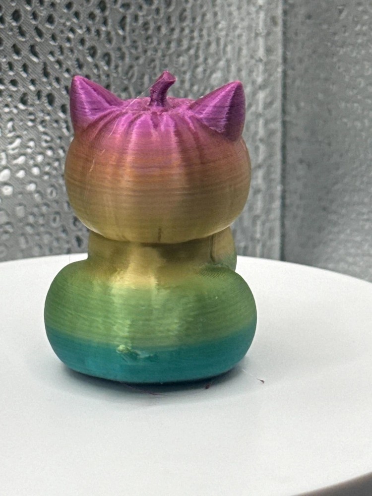3D Printed Gradient Pumpkin Cat