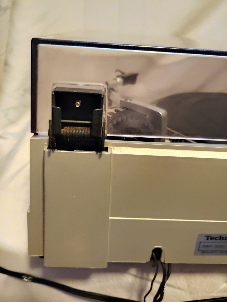 Technics SL-3350 Turntable