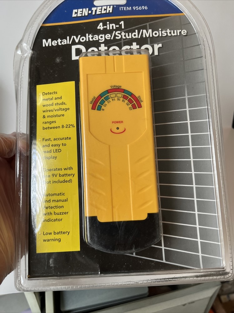 Cen-Tech 4-in-1 Multi Function Detector Detects Moisture Studs Voltage Metal