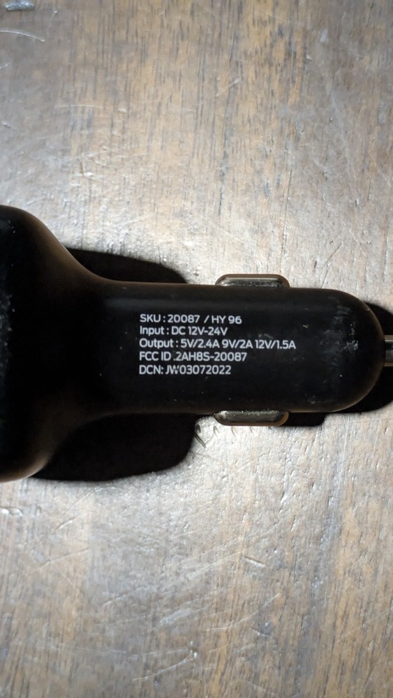 🧷 Just Wireless Black USB Car Charger Bluetooth Hands-Free FM Transmitter