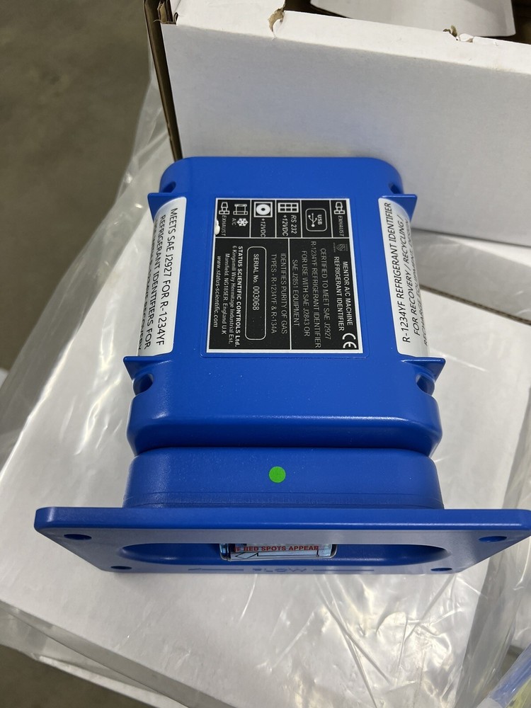 REFRIGERANT IDENTIFIER FOR AIRCON MACHINES BEZEL MOUNT VERSION SS981
