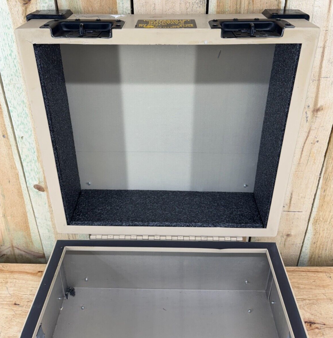 PSI Case 19x18x11" Metal Tan Military Waterproof Storage Container Hardigg