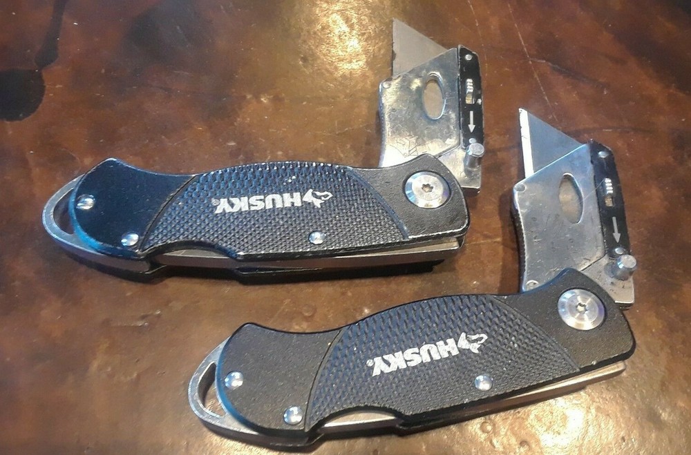 HUSKY 2-Pack Folding Utility Knife Set Sure-Grip lock-back