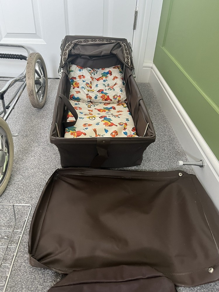 Charlesworth Dolls Pram - Vintage